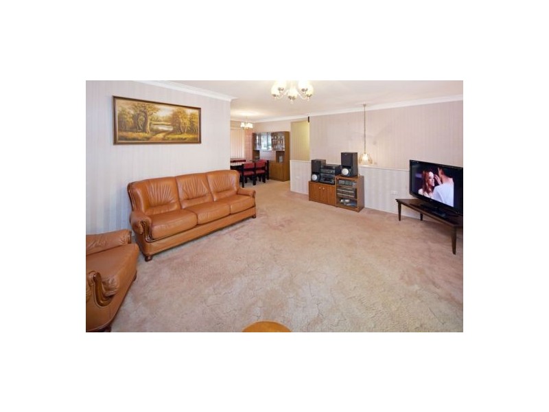 21 Naples Street, Wishart QLD 4122