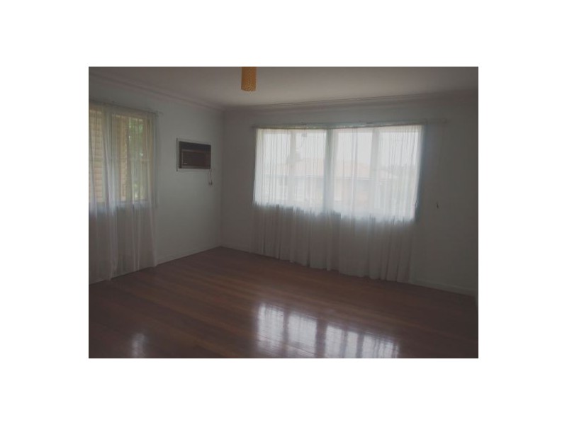 5 Dirkala Street, Mansfield QLD 4122