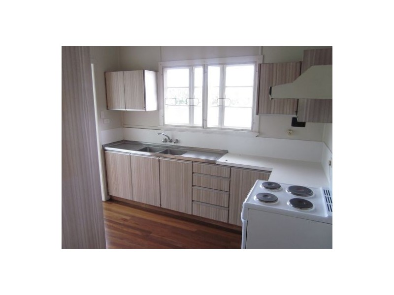 18 Perkins Street, Upper Mount Gravatt QLD 4122