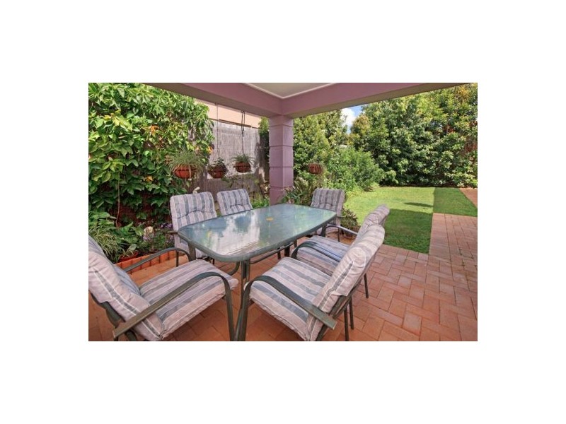 55 Eastwood Drive, Mansfield QLD 4122