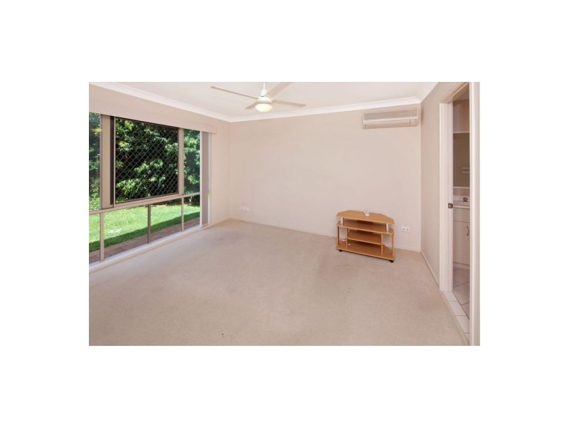 55 Eastwood Drive, Mansfield QLD 4122