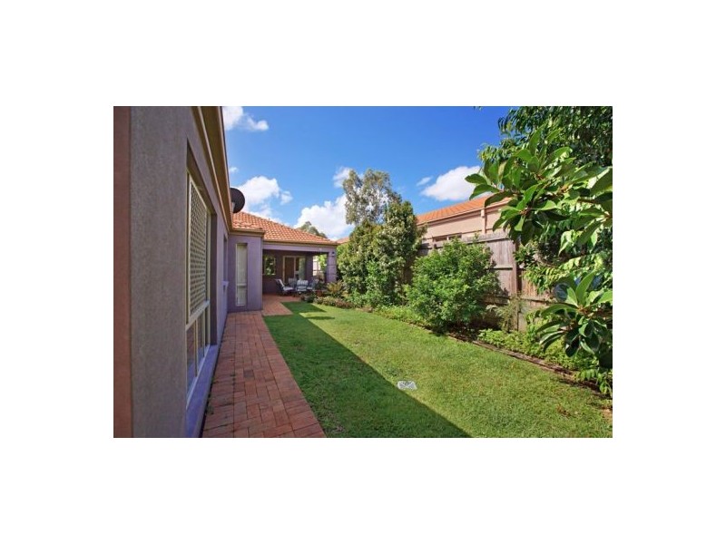 55 Eastwood Drive, Mansfield QLD 4122