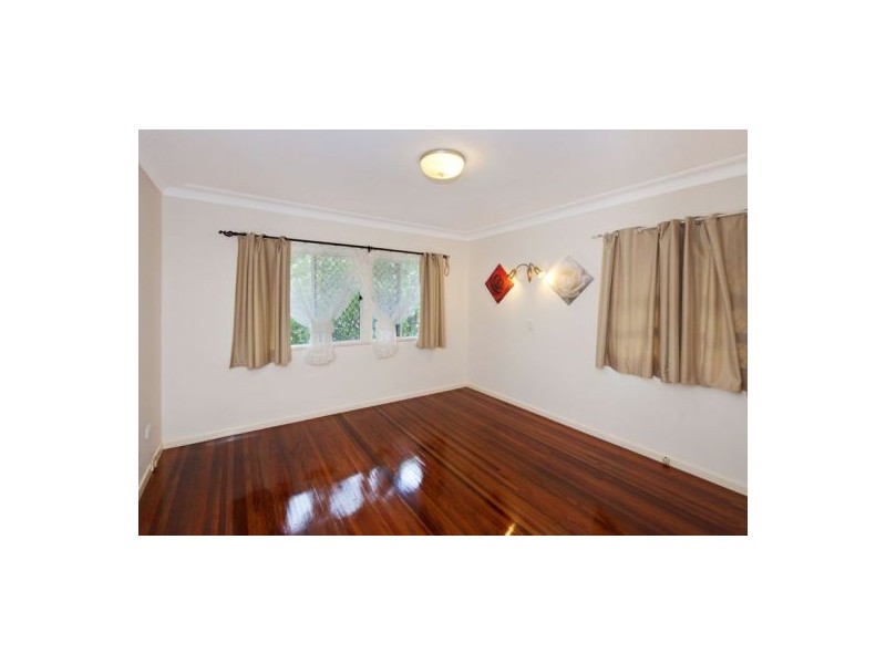 328 Newnham Road, Upper Mount Gravatt QLD 4122
