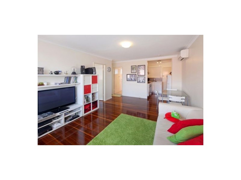 2/9 Miriam Street, Holland Park West QLD 4121