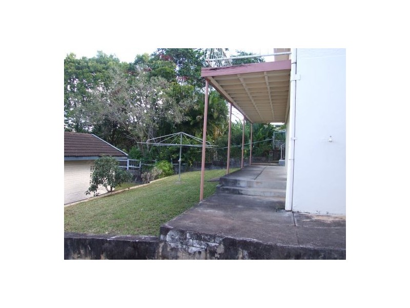 123 Creek Road, Mount Gravatt East QLD 4122