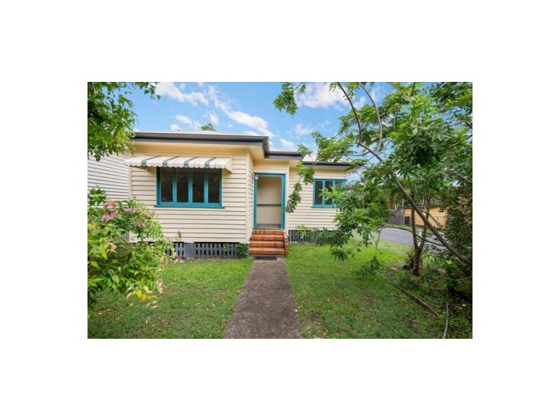 28 Nelson Street, Coorparoo QLD 4151