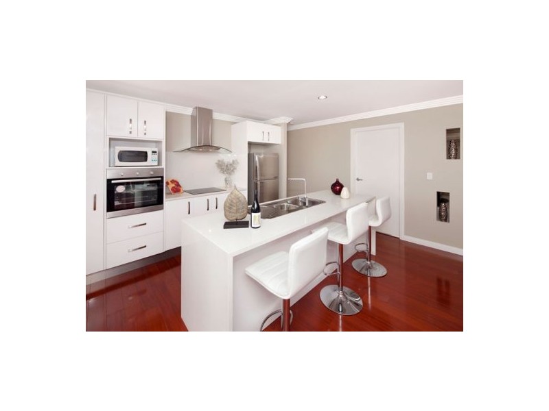 12 Nubara Street, Mansfield QLD 4122