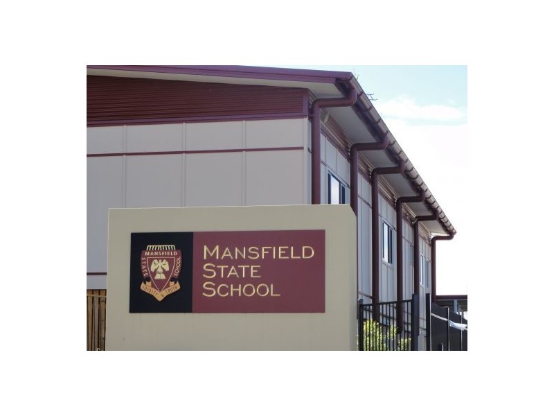 12 Nubara Street, Mansfield QLD 4122