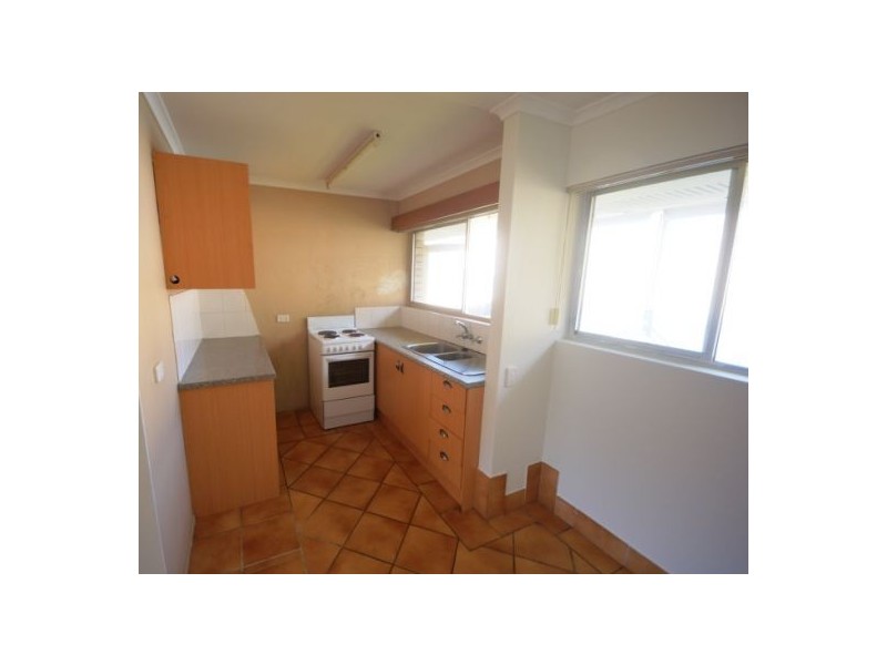 8/183 Nursery Road, Holland Park West QLD 4121