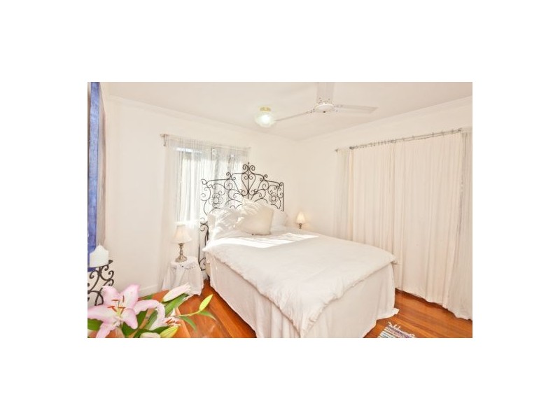 8 Badminton Street, Mount Gravatt East QLD 4122