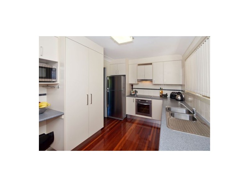 7 Menkira Street, Mansfield QLD 4122