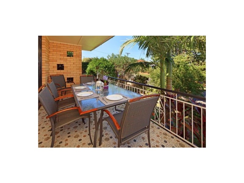 7 Menkira Street, Mansfield QLD 4122