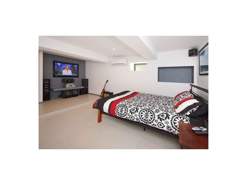 7 Menkira Street, Mansfield QLD 4122