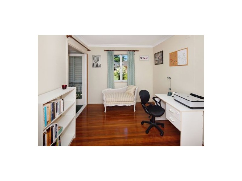 2 Kiparra Street, Mansfield QLD 4122