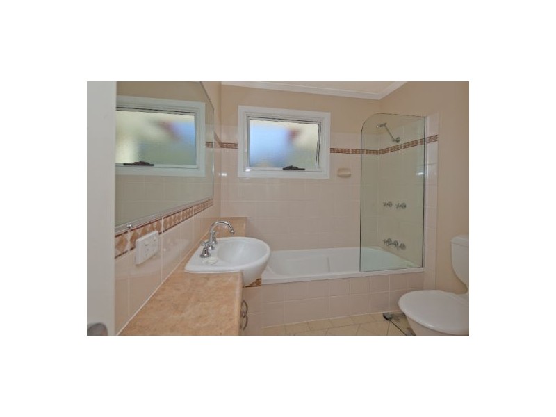 8 Calonne Street, Upper Mount Gravatt QLD 4122