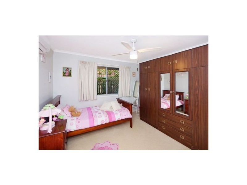 12 Holder Street, Wishart QLD 4122