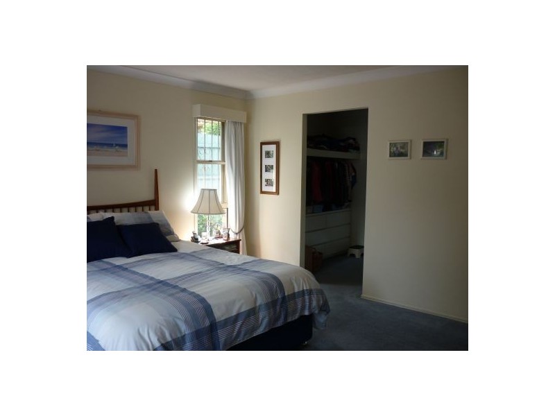 16 Boorala Crescent, Eight Mile Plains QLD 4113