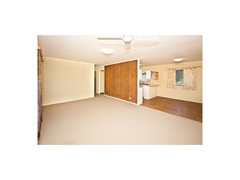 37 Pareena Crescent, Mansfield QLD 4122