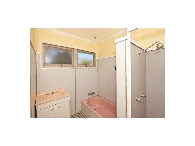 37 Pareena Crescent, Mansfield QLD 4122