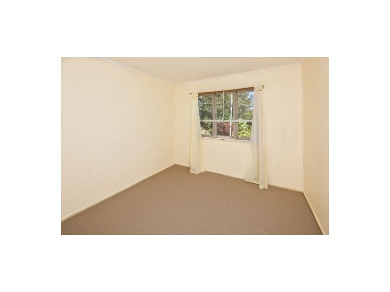 37 Pareena Crescent, Mansfield QLD 4122