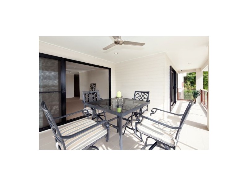 25 Bernecker Street, Carina QLD 4152