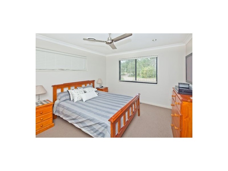 25 Bernecker Street, Carina QLD 4152