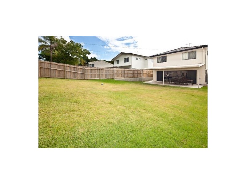 25 Bernecker Street, Carina QLD 4152