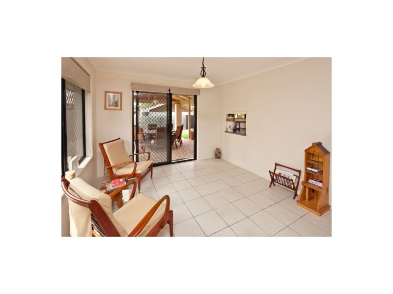 37 Redpath Street, Wishart QLD 4122