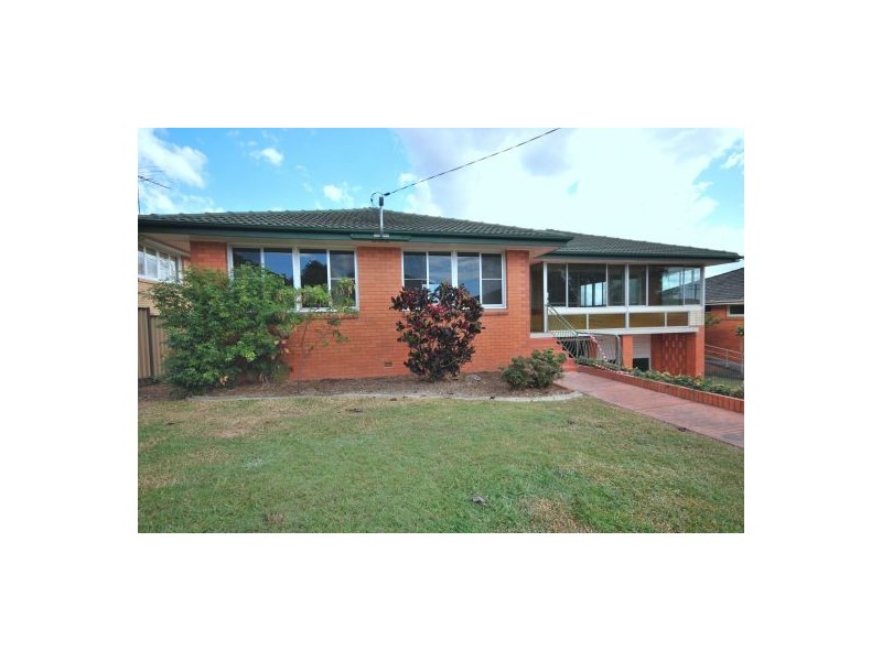 1 Taroom Street, Wishart QLD 4122