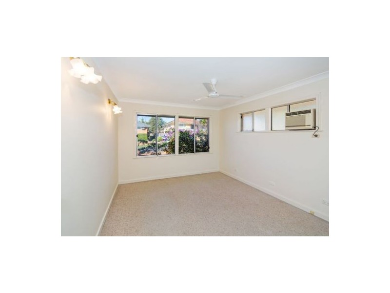 1 Taroom Street, Wishart QLD 4122