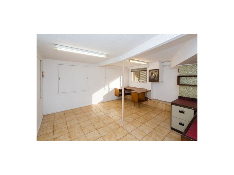 1 Taroom Street, Wishart QLD 4122