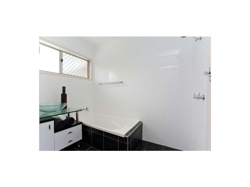 18 Malmrose Street, Wishart QLD 4122