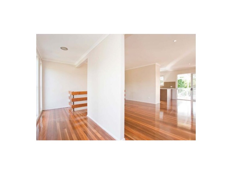 18 Malmrose Street, Wishart QLD 4122