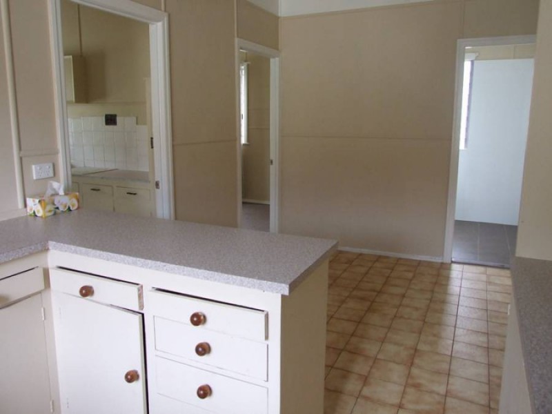 53 Broadwater Road, Mount Gravatt East QLD 4122