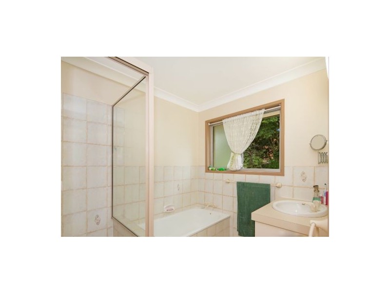 105 Garie Street, Wishart QLD 4122