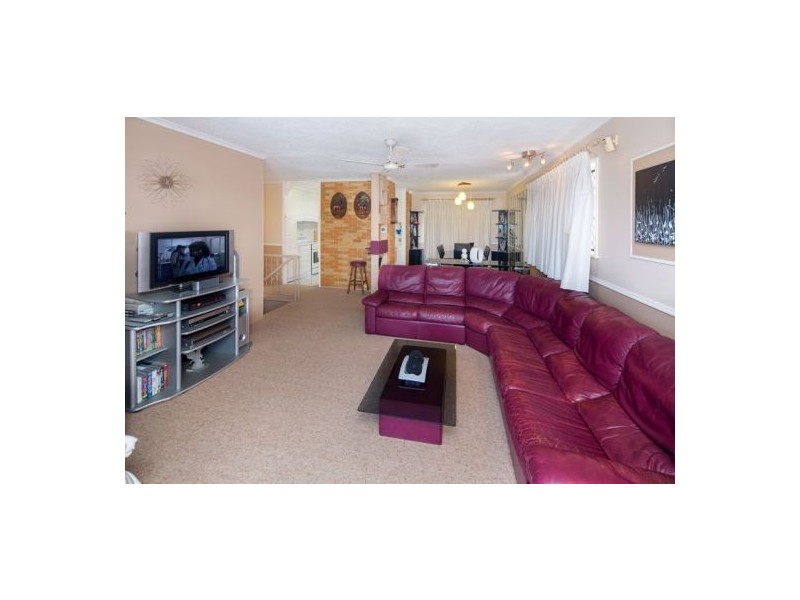 3 Peterglen Street, Wishart QLD 4122