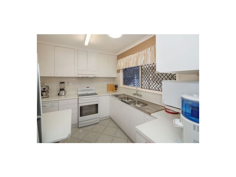 3 Peterglen Street, Wishart QLD 4122