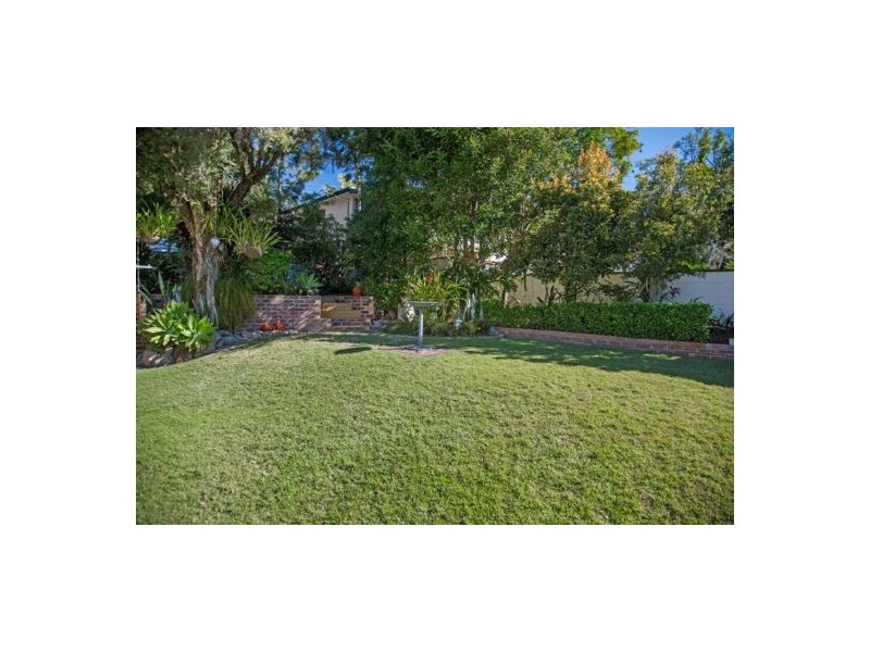 3 Peterglen Street, Wishart QLD 4122
