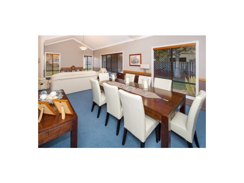 26 Kentwell Street, Wishart QLD 4122