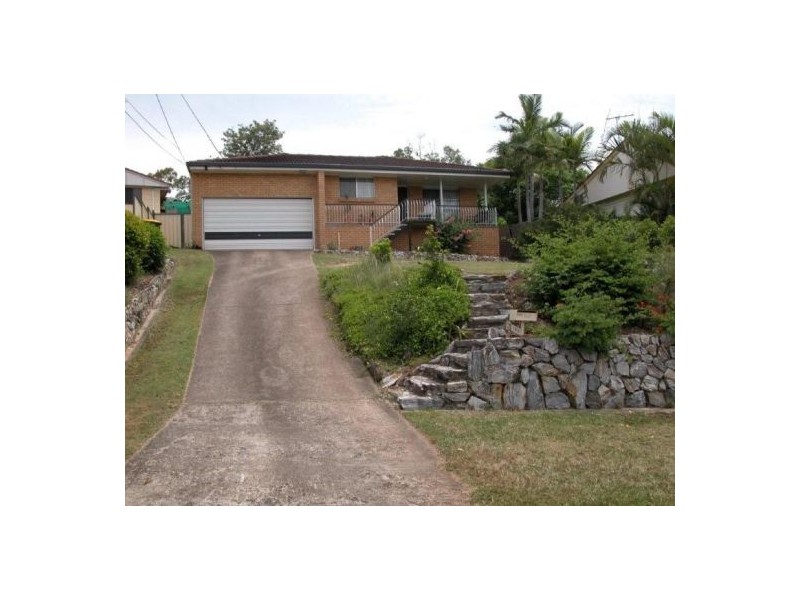 105 Pareena Crescent, Mansfield QLD 4122