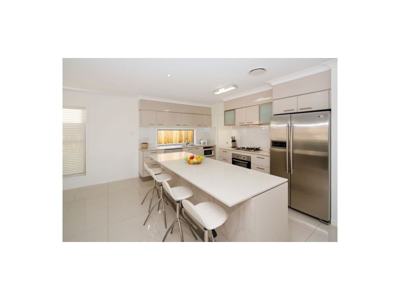 23 Bernecker Street, Carina QLD 4152