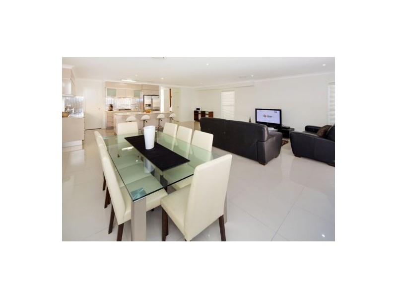 23 Bernecker Street, Carina QLD 4152