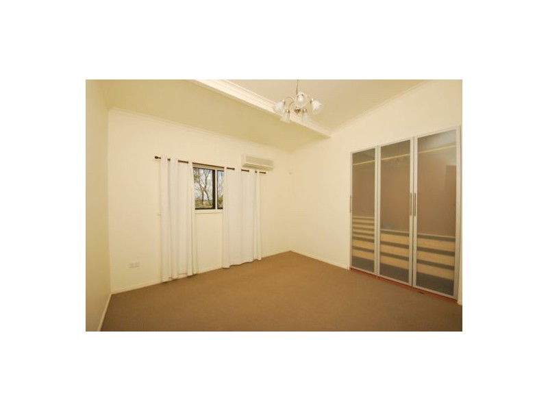 591 Mt Gravatt Capalaba Road, Wishart QLD 4122