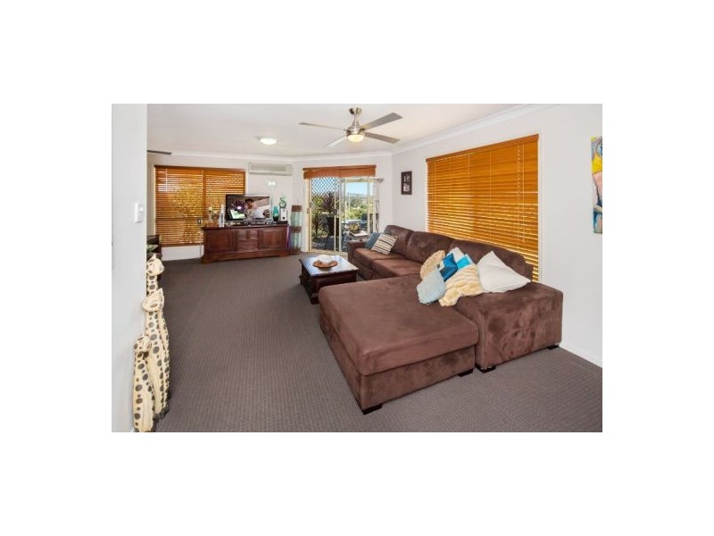 54 Cowra Street, Tanah Merah QLD 4128