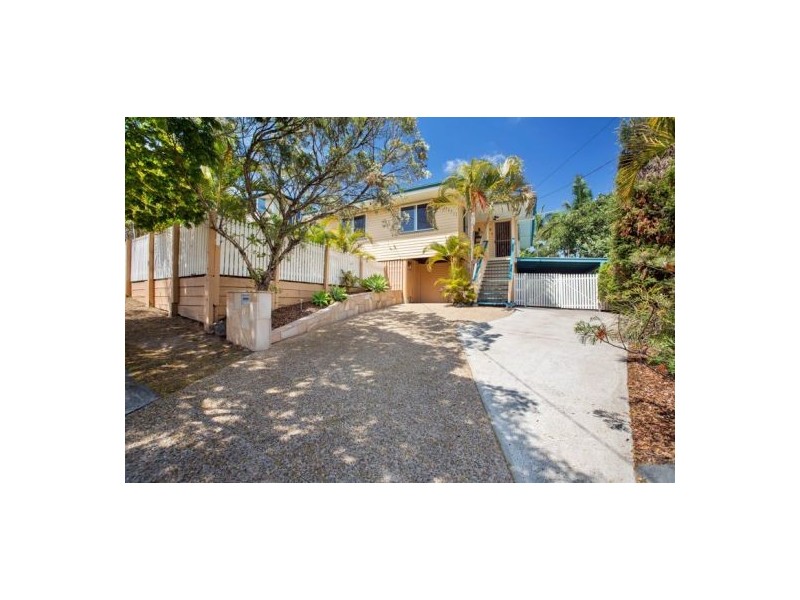 15 Casmaria Street, Mansfield QLD 4122