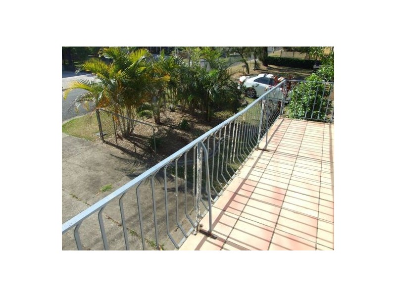 3 Effra Street, Wishart QLD 4122