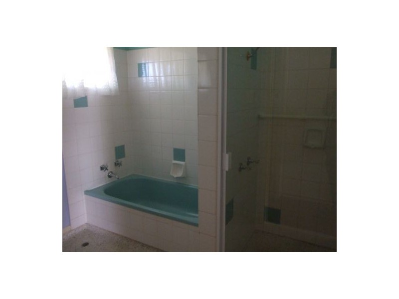 4 Balloch Street, Wishart QLD 4122