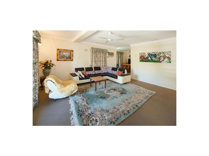 36 Montreal Street, Wishart QLD 4122