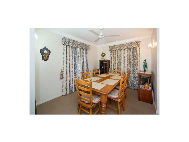 36 Montreal Street, Wishart QLD 4122