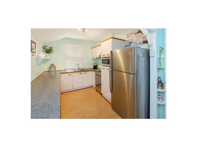 112 Broadwater Rd, Mount Gravatt East QLD 4122